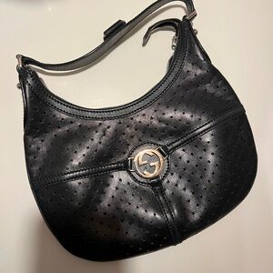 Authentic Vintage Gucci Hobo GG interlocking Bag. Made in Italy